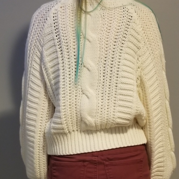 White sweater - Picture 3 of 4